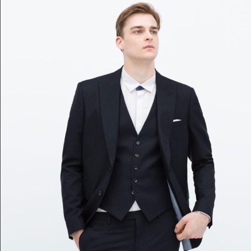 NWT ZARA MAN WAISTCOAT SZ S